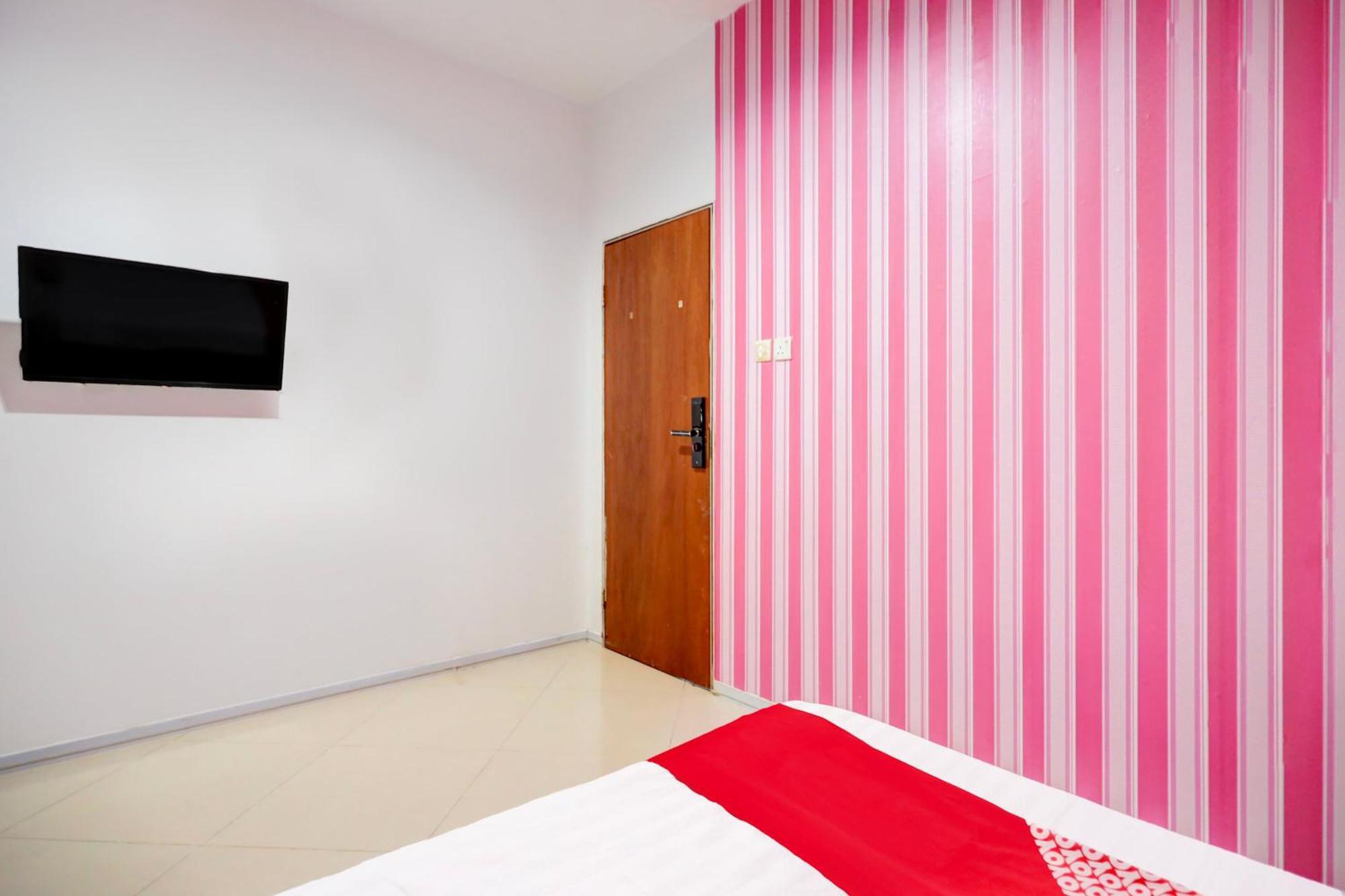 Oyo 92586 Happy 777 Hotel Nagoya Ngoại thất bức ảnh