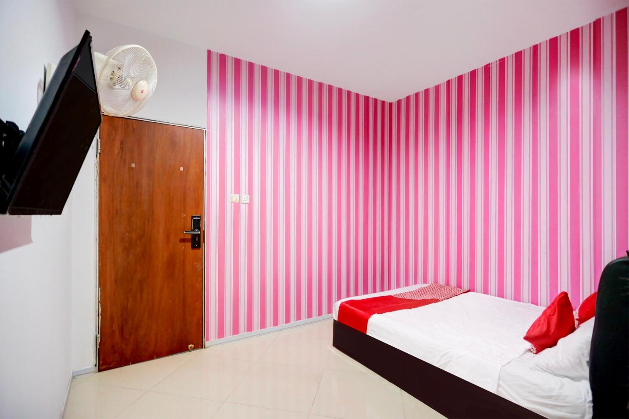Oyo 92586 Happy 777 Hotel Nagoya Ngoại thất bức ảnh