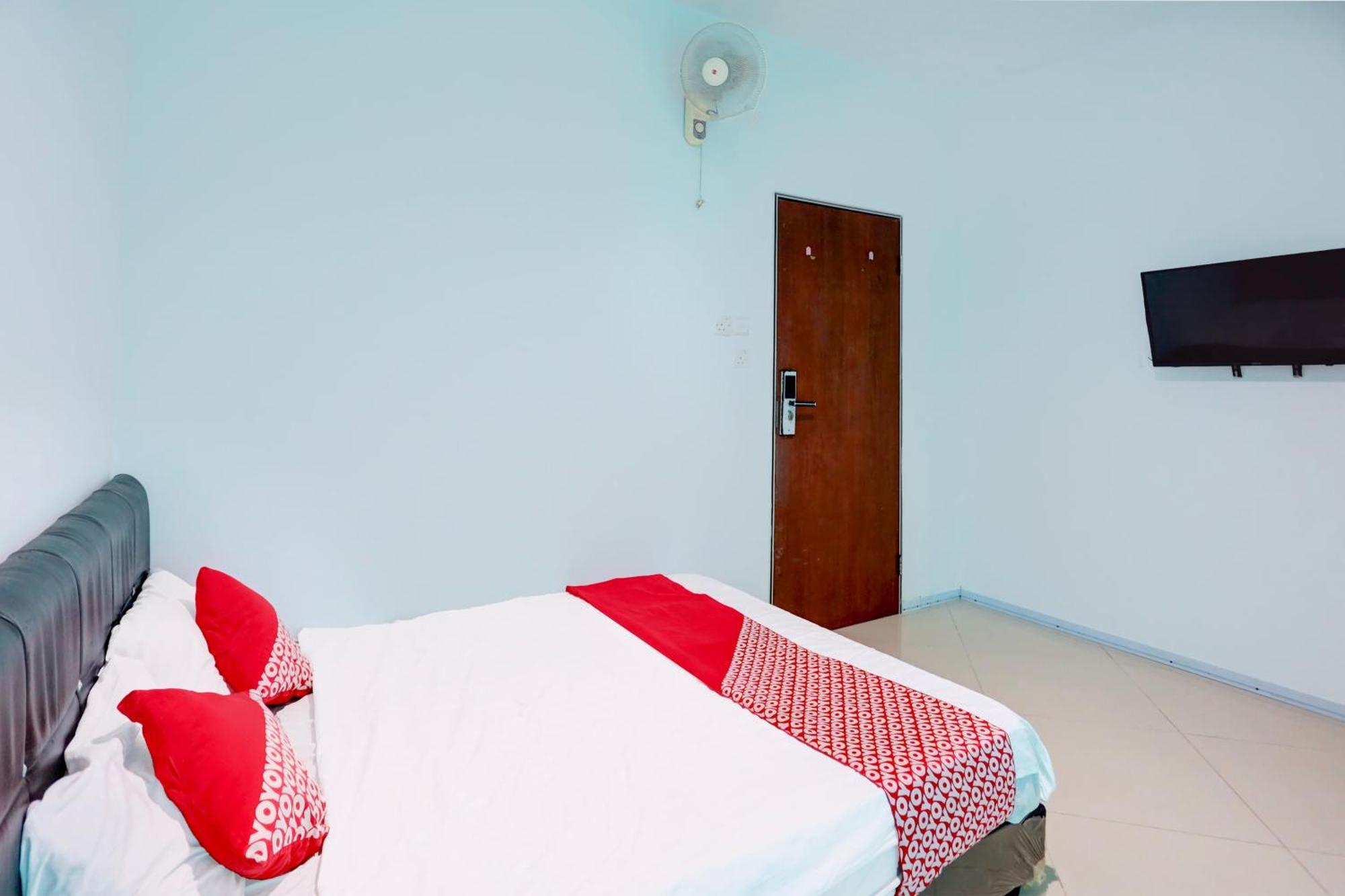 Oyo 92586 Happy 777 Hotel Nagoya Ngoại thất bức ảnh