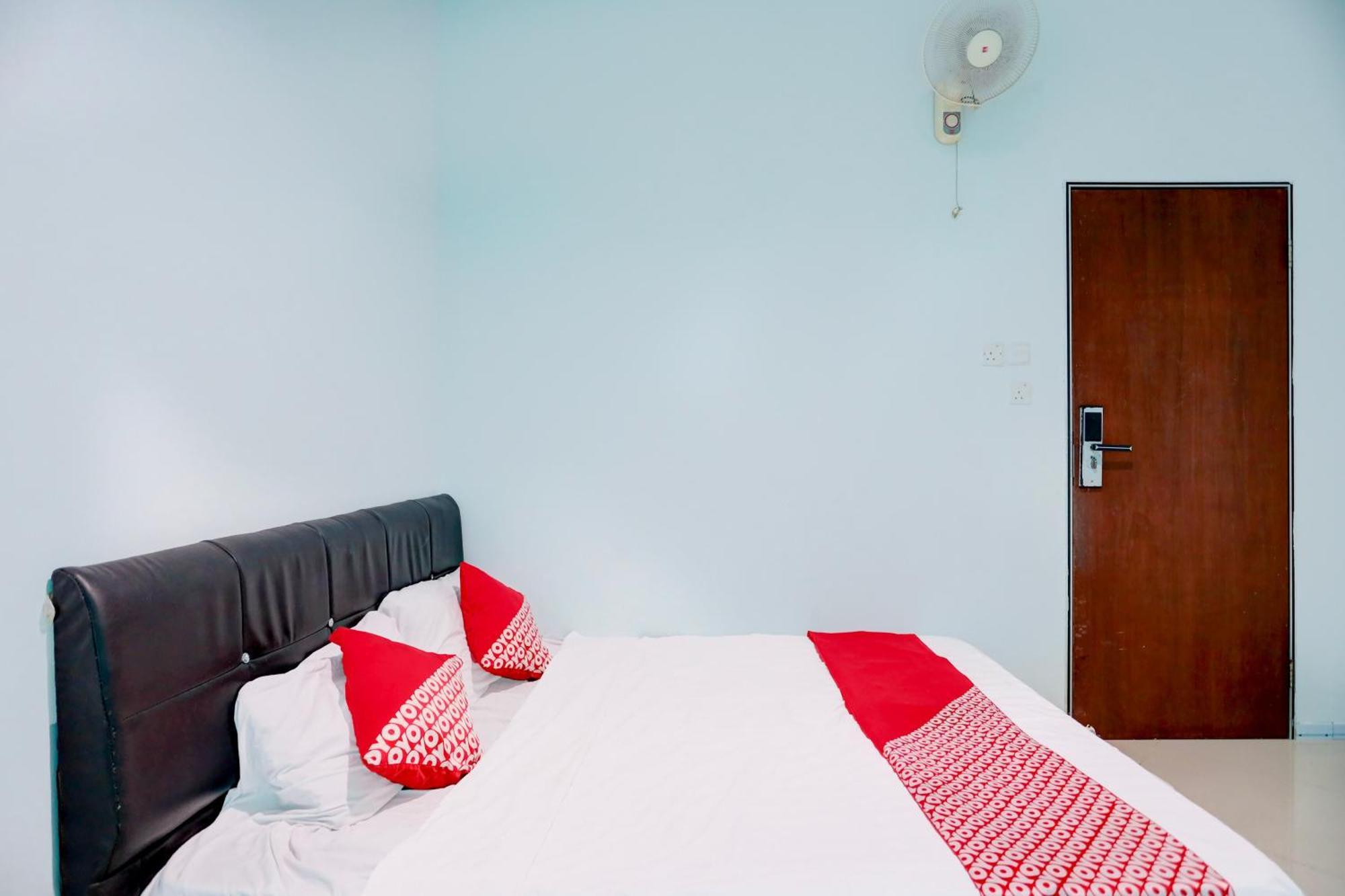 Oyo 92586 Happy 777 Hotel Nagoya Ngoại thất bức ảnh
